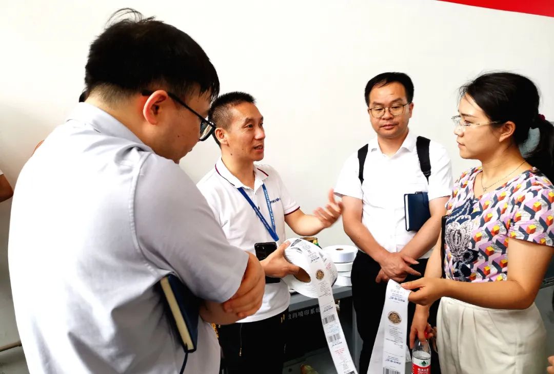 接待东莞松山湖科教局向导来我司工厂视察，，指导事情！！！